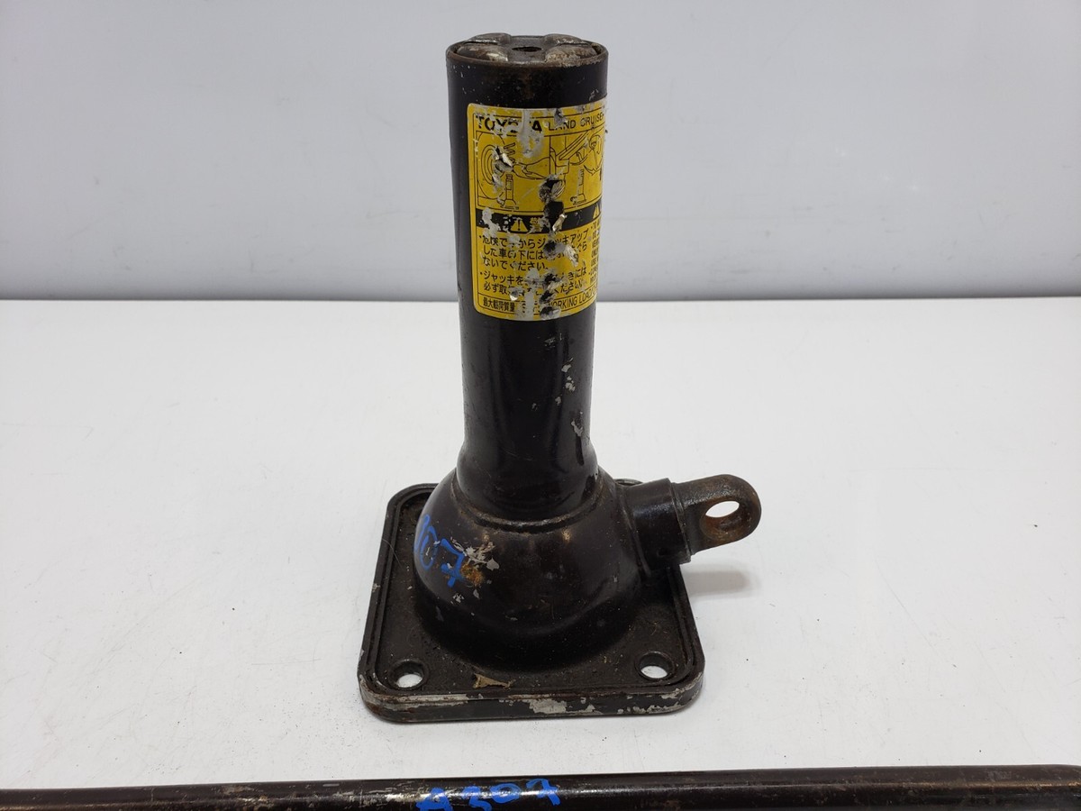 Apple - やふたろう 98 - 02 TOYOTA LAND CRUISER FRONT WINDSHIELD WIPER ARM BOLT
