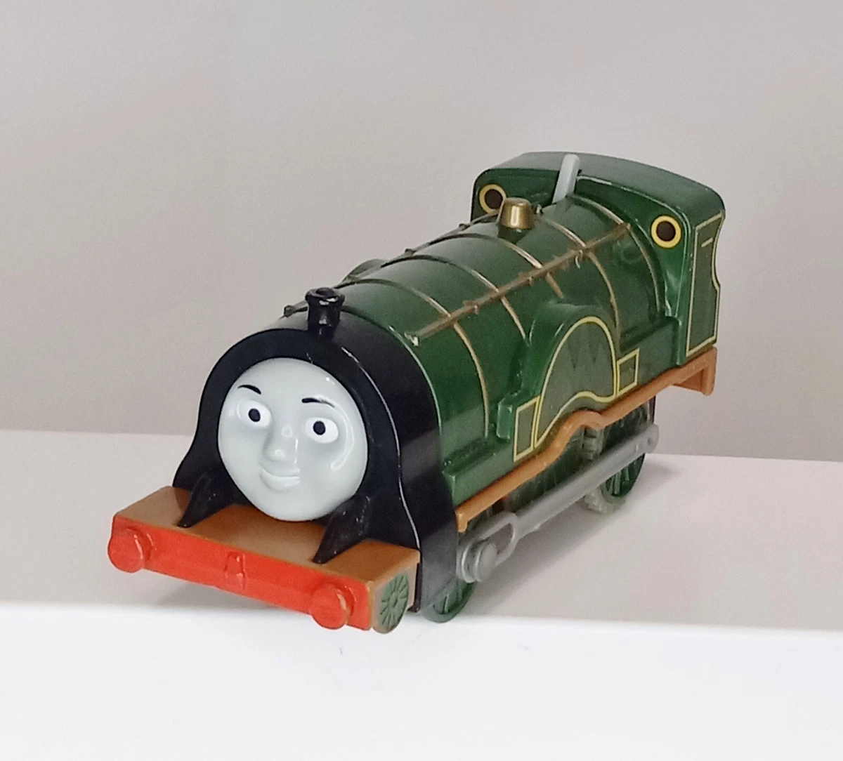Thomas & friends trackmaster motorized emily best sale engine