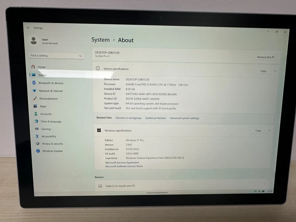 Microsoft Surface Pro 6 1796 i5-8350U 8GB Ram 128GB SSD Windows 11 LCD blemishes - Image 2 of 4