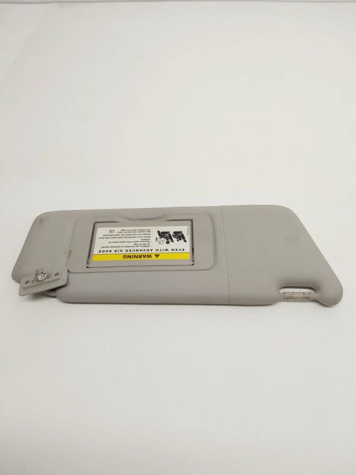 Оригинальный солнцезащитный козырек для правой стороны пассажира 2006 Mercedes-Benz C230 - Изображение 4 из 4