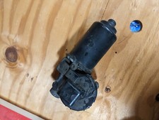 02-06 ford escape , moteur essuie glace avant