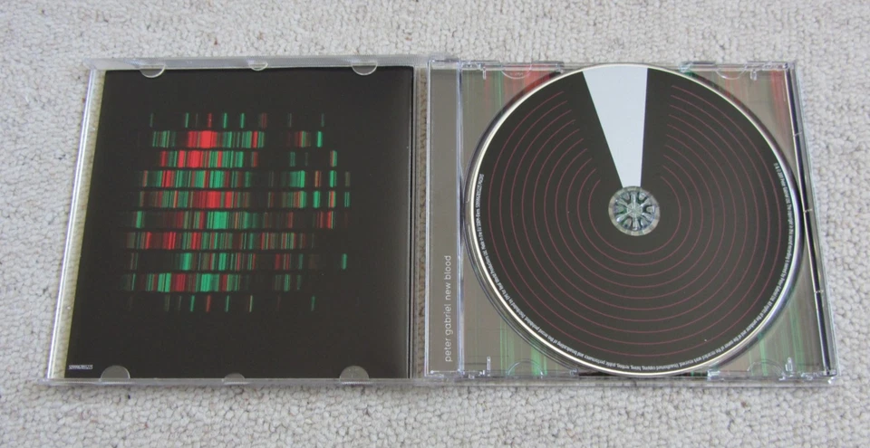 Peter Gabriel * New Blood * CD * ( sehr gut ) * 2011 * - Bild 2 von 3