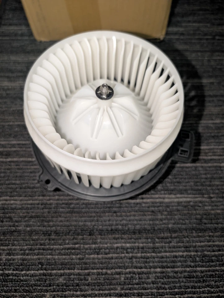 TYC HVAC Blower Motor Genuine 700266 for 2013-2015 Chevrolet Spark 1.2L - Image 2 of 3