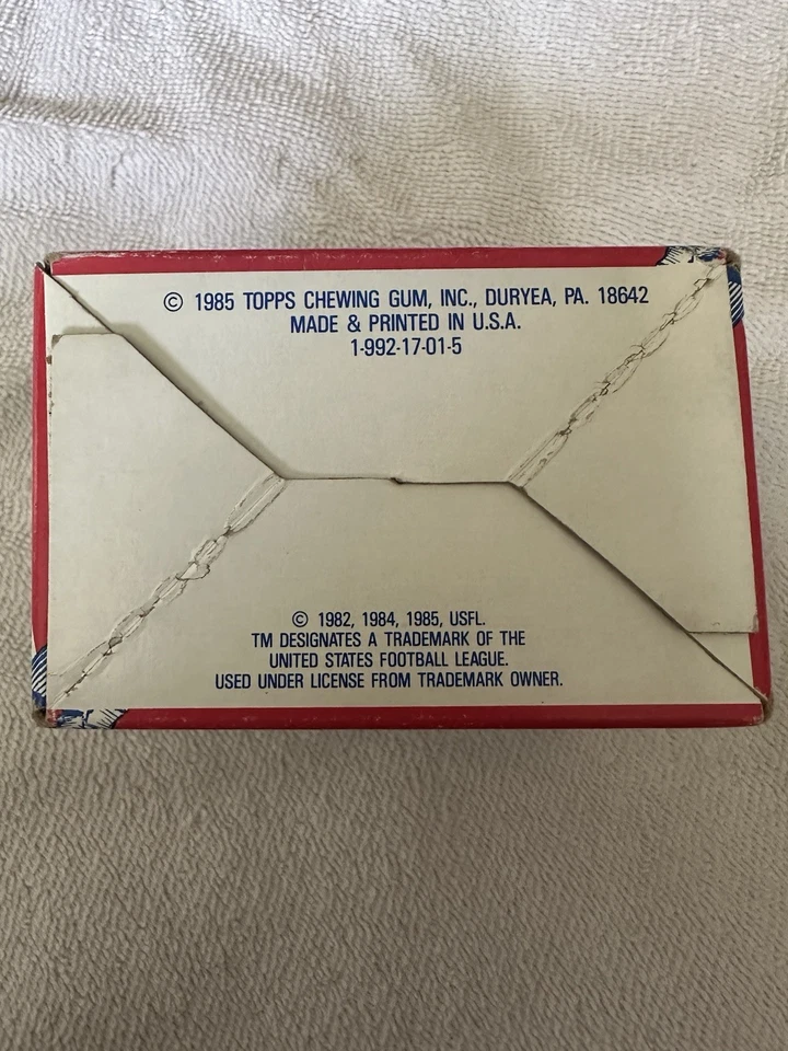 1985 Topps USFL Football Complete Box Set 132 Cards - Image 4 of 4