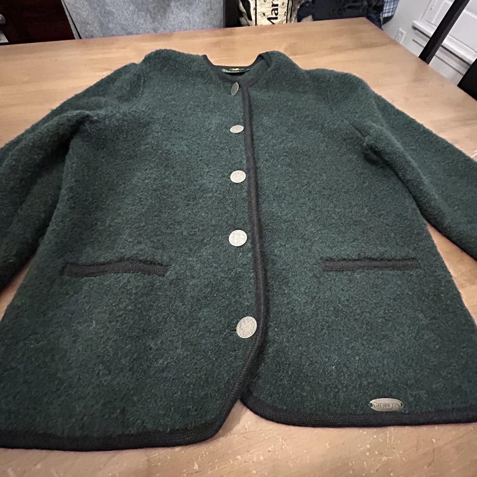 Chaqueta Giesswein para mujer 10 verde lana hervida cárdigan tirolesa botones de metal Foto 3 de 4