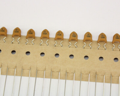 5OQ101KOAAM AVX CAPACITOR 100PF 500V CERAMIC DISC