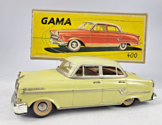 Gama 400 Opel Kapitän Creme 25 cm Friktionsantrieb in OVP Originalzustand!