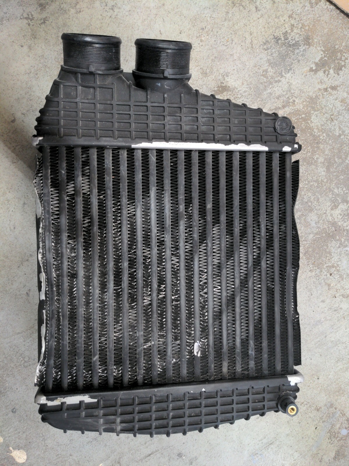 MASERATI GHIBLI INTERCOOLER Right Passenger Side 2014 2015 2016 2017