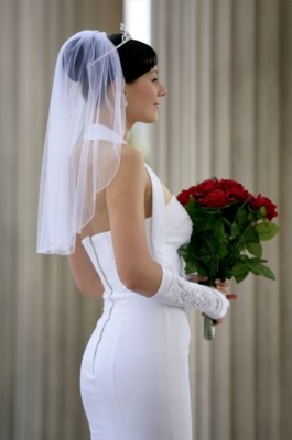 Bridal Veil Diamond (Off)White 1 Tier Short Length With Bead  display picture 2