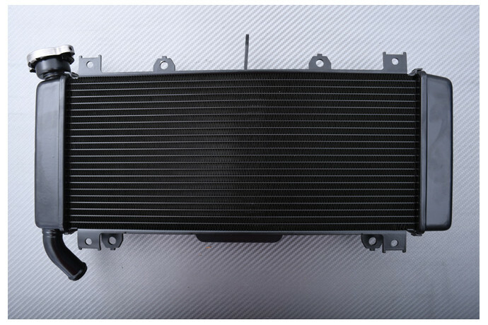 Radiateur pour Kawasaki Z650 ideal pour vos trajets urbains et balades