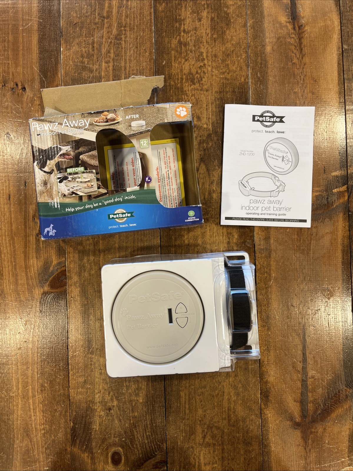 PetSafe Pawz Away Indoor Pet Barrier Kit - Transmitter and C
