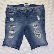TORRID Destructed Denim Bermuda Style Walking Jean Shorts Stretch Size 18