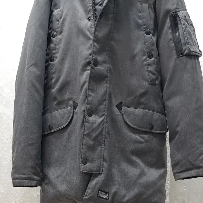 Levi's Down Padding Jacket - Size 95, Gray - image 6