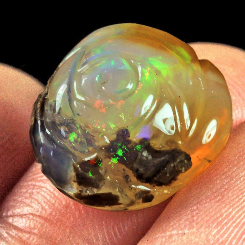 7.7Ct African Play Of Color Opal Carving Carved Flash Collectible UYDP133