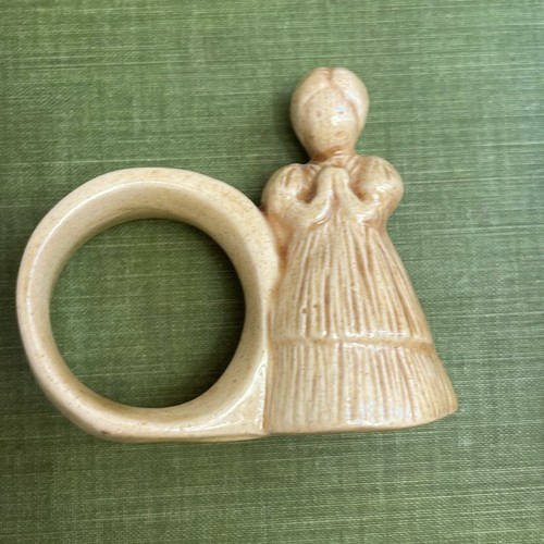 4 Pilgrim Ceramic Thanksgiving Napkin Rings Praying Prairie Women - Picture 2 of 5