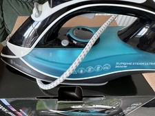 Image of Russell Hobbs Supreme Steam Ultra 2600W Iron - Black/Green (23260)