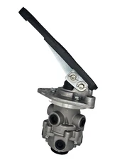 MC83821 E-6 Foot Brake Valve with Pedal All Ports 3/8 in P.T. F/ Fuso Isuzu Hino