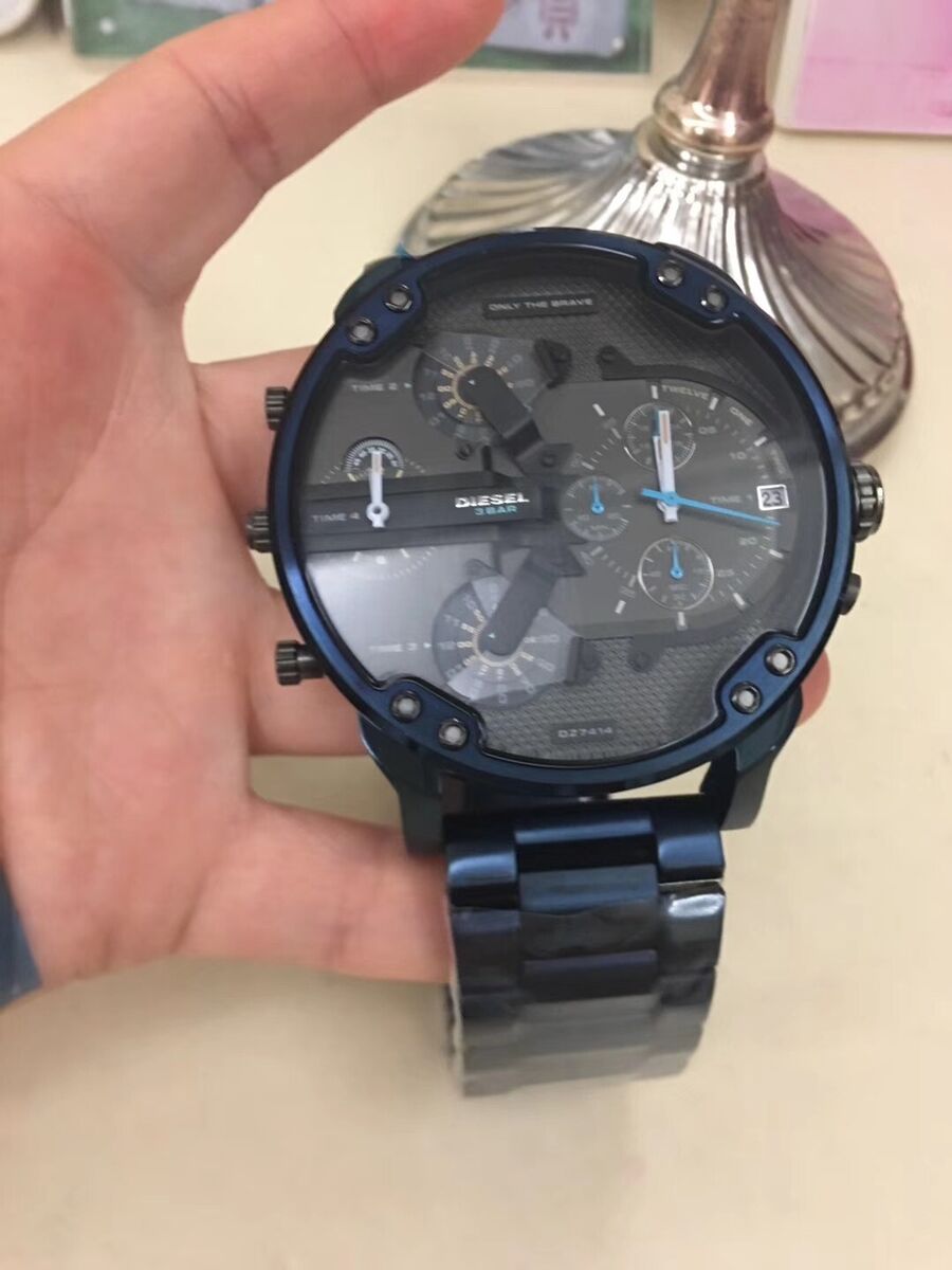 Diesel Mr. Daddy 2.0 Chronograph 4 Time Zone Grey Dial Blue Diesel Mr. Daddy 2.0 Chronograph 4 Time Zone Grey Dial Blue