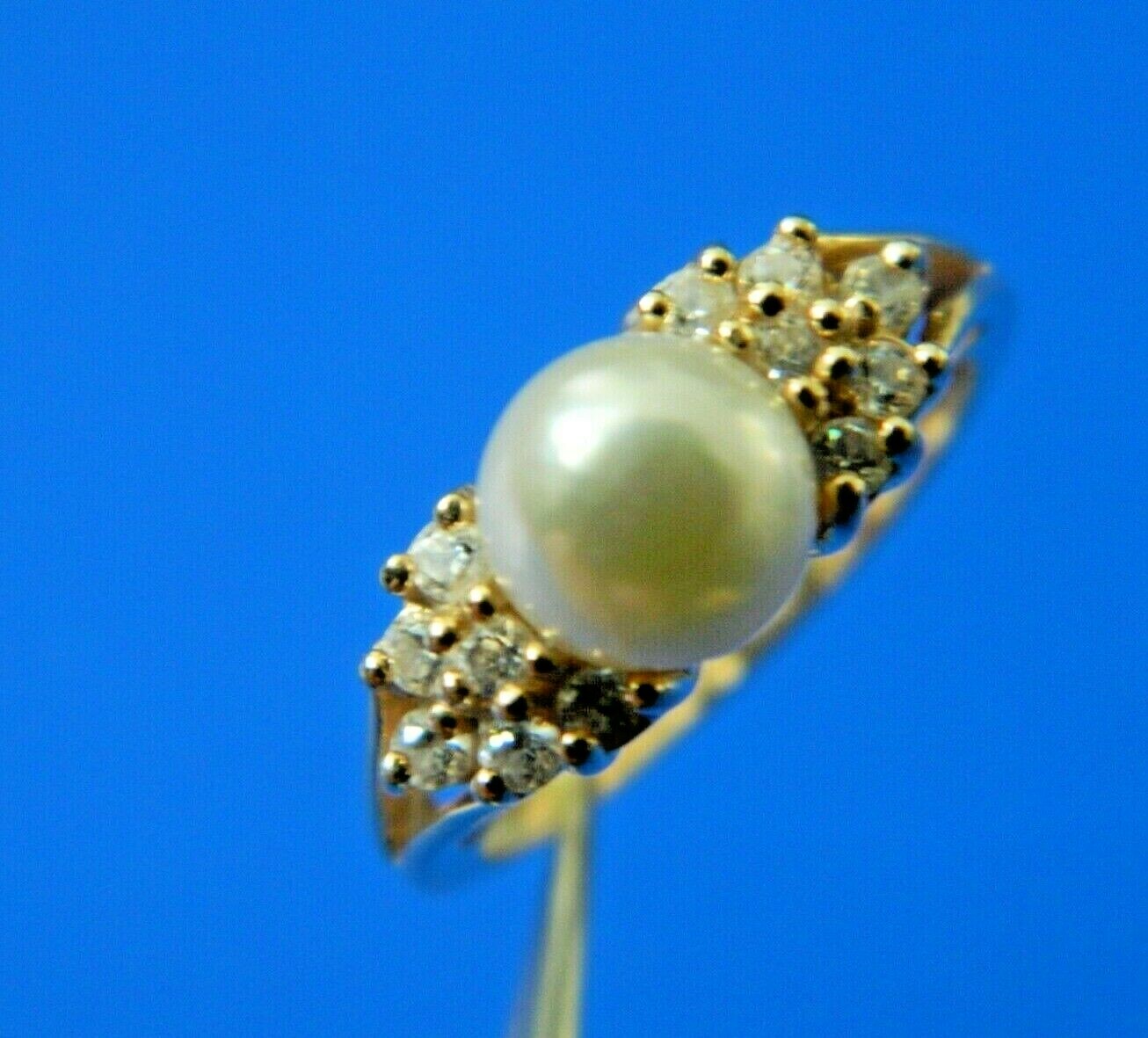 Solid 14K Karat Solid Yellow Gold Ring Pearl size… - image 2