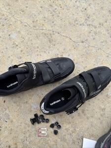 Tommaso Mens Cycling Shoes Montagna 200 Sz 48 Ratchet Buckle Two Strap Closure