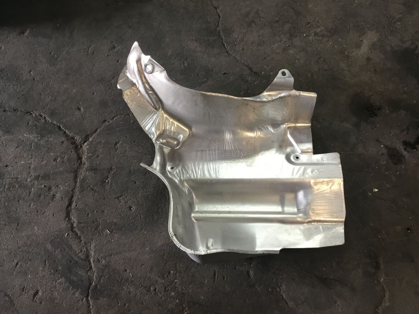 13-18 Bentley Flying Spur W12 Rear Right Heat Shield Sound Damper Cover :Y