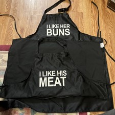 Bawdy/Funny Apron Black -  I Like her Buns     I Like His Meat  