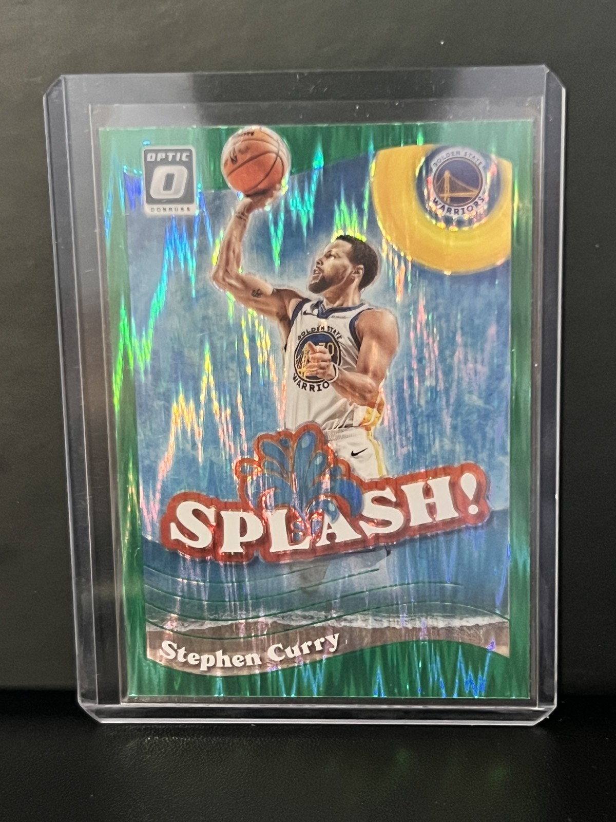 2023-24 Panini Donruss Optic SPLASH GREEN SHOCK PRIZM REFRACTOR #8 STEPHEN CURRY