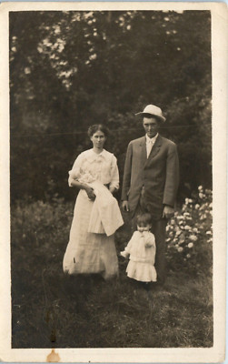 RPPC TROUT LAKE WASHINGTON 1910s YOUNG FAMILY KLICKITAT COUNTY WA REAL PHOTO H4