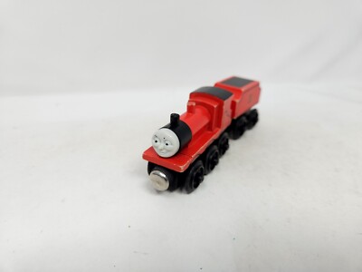 Thomas & Friends Wooden Railway James V2 Flat Magnet Staples 92-93 Train Tank