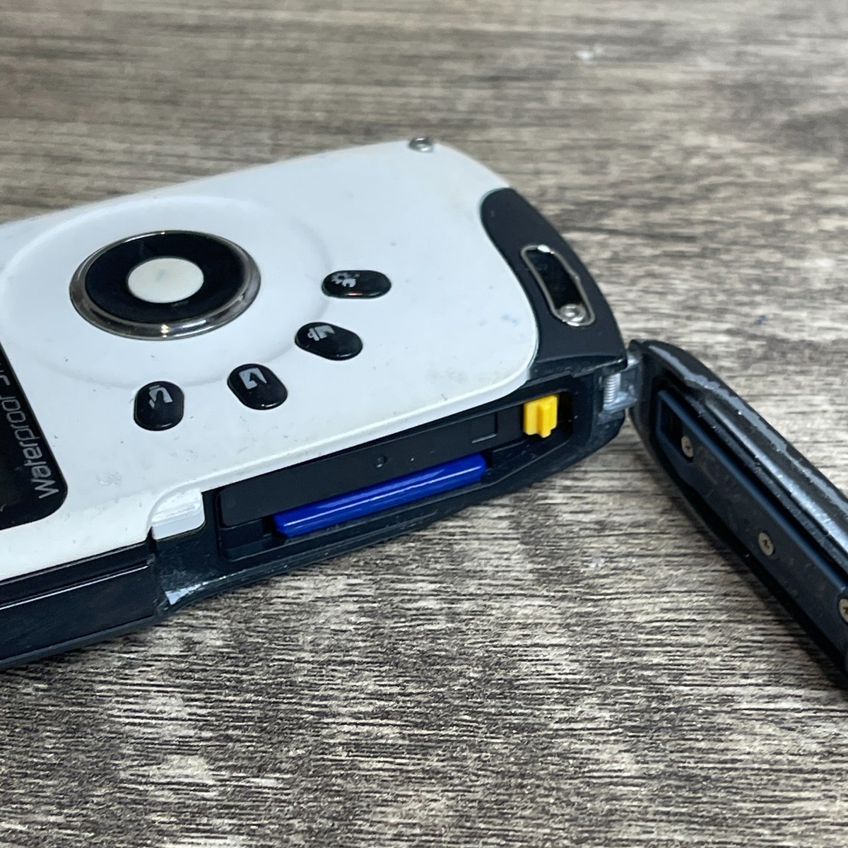 Kodak PlaySport ZX3 Waterproof Image Stabilization 2x Optical Zoom