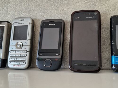 Lot Of Vintage NOKIA Phones - Picture 3 of 12