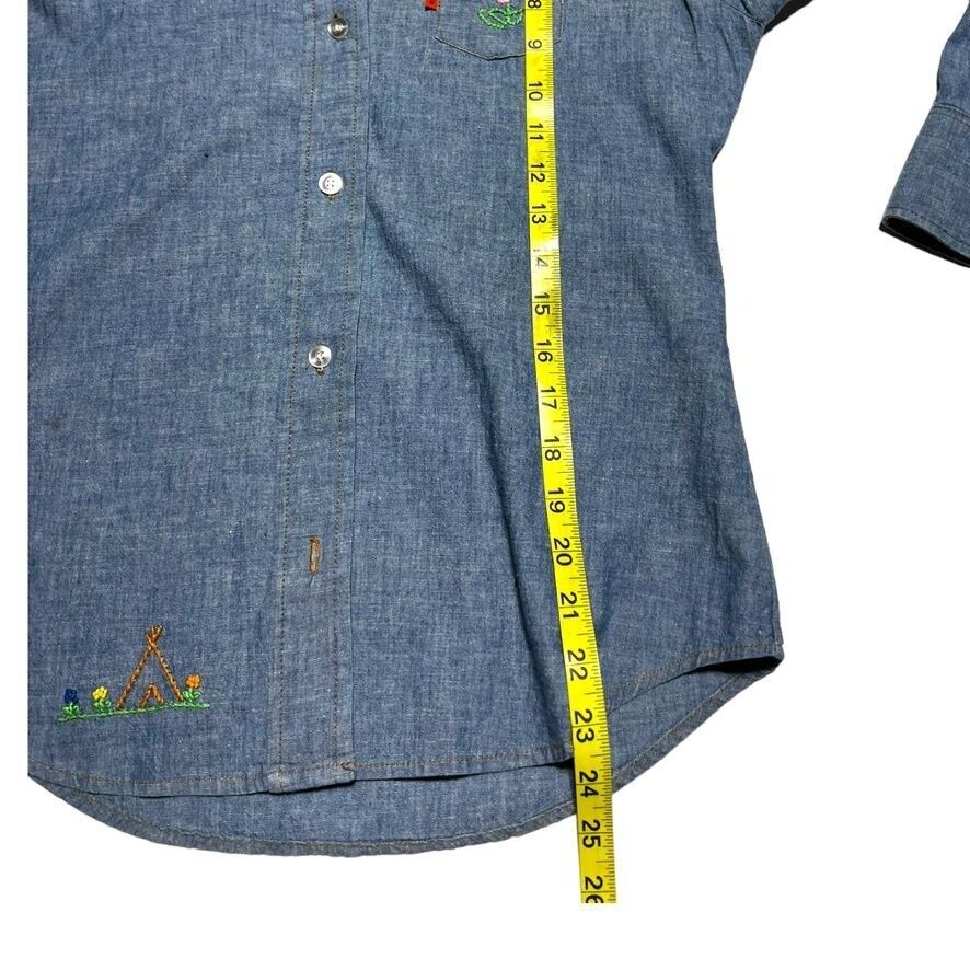Women's Vintage Levi's Embroidered Chambray Shirt… - image 7