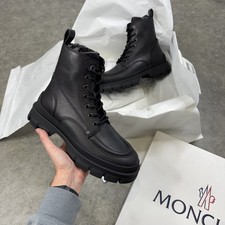 Stivali stringati Moncler neri Hevea City in pelle prezzo consigliato £ 725