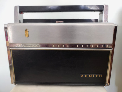 Zenith Trans-Oceanic Royal 1000 radio--Vintage quality!!