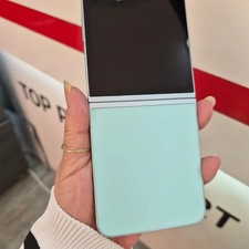 Mint Galaxy Z Flip6 5G Smartphone 256GB - Pre-Owned (5301)