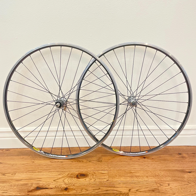 SHIMANO ULTEGRA WH-6700 tubdeless ホイール Shimano Ultegra Wh-6700 10 Speed Road Tubeless 700c Wheelset