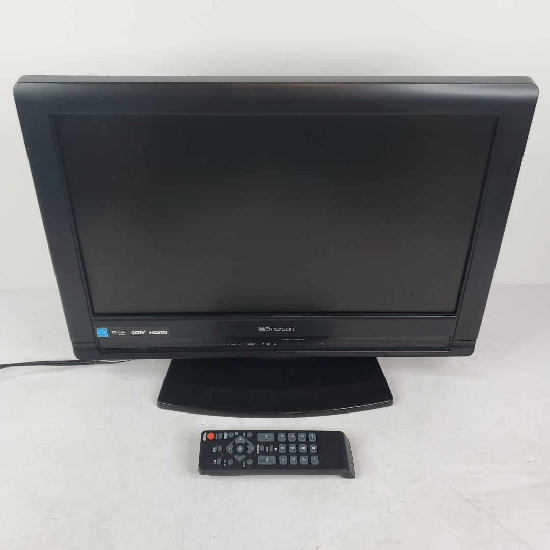 Emerson Funai 19" LCD #LC195EMX HDTV Small Flat Screen Gamin