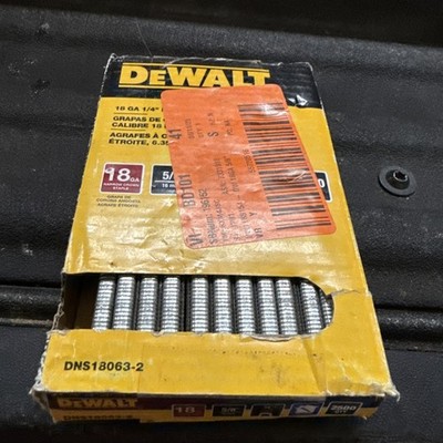 DeWalt DNS18063-2 1/4'' x 5/8'' 18-Gauge Narrow Crown Finish Staples, 2500/Box