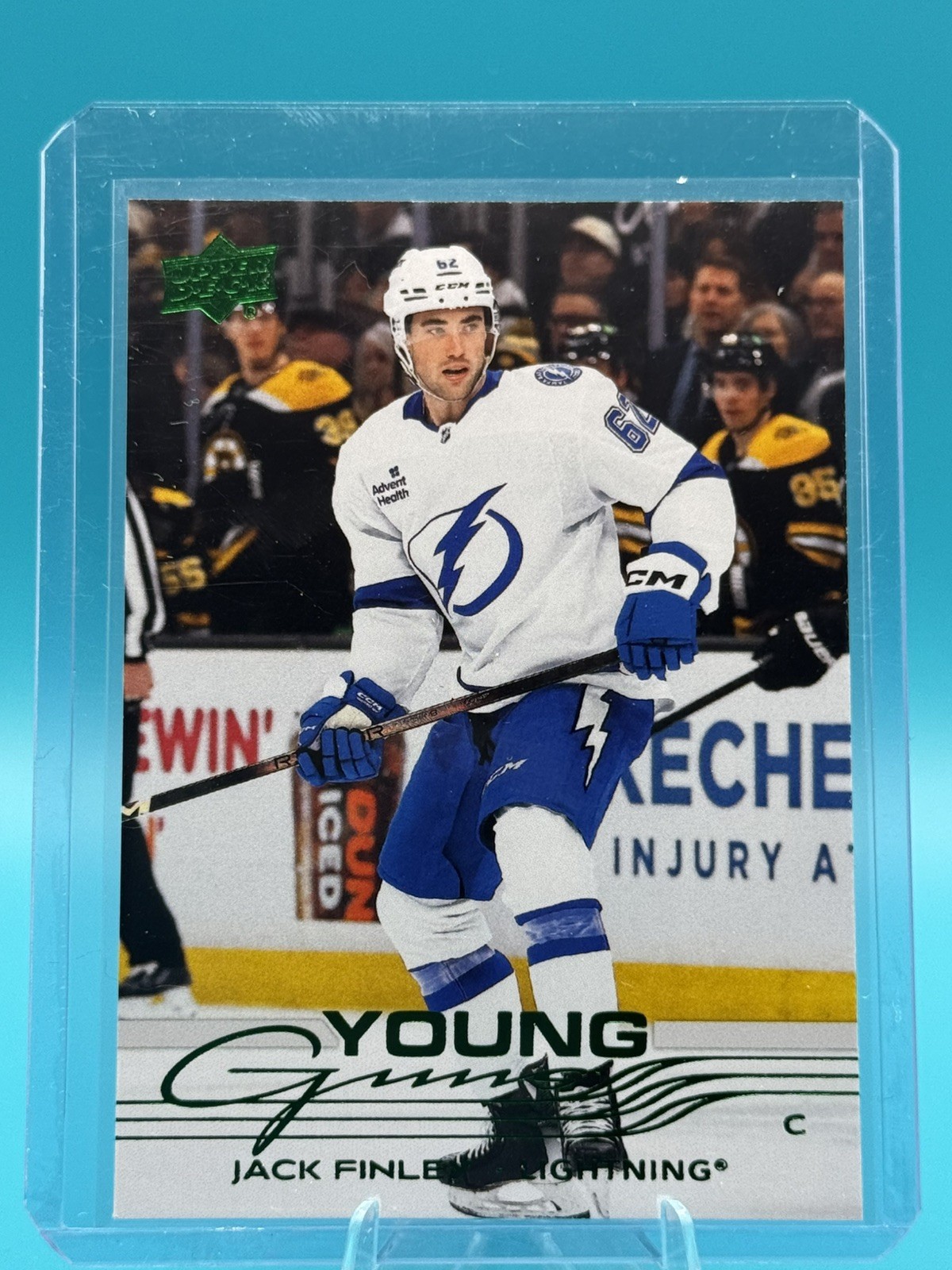 2025-26 Upper Deck #208 Jack Finley Holiday Young Guns