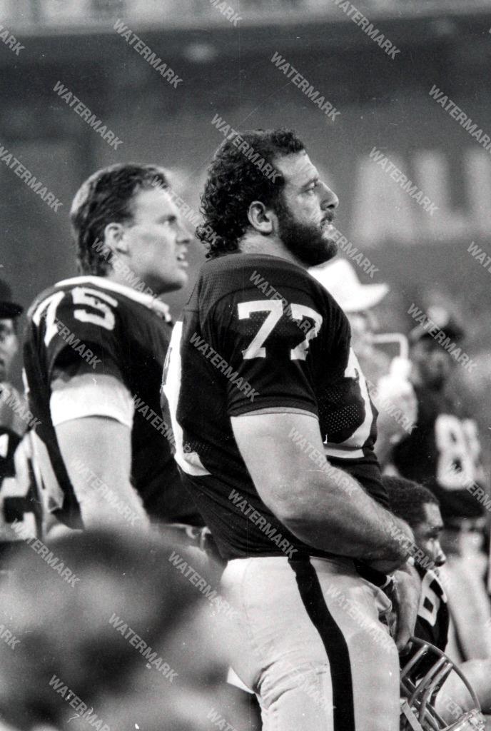 GS721 Lyle Alzado Howie Long Raiders 8x10 11x14 16x20 24x36 Photo