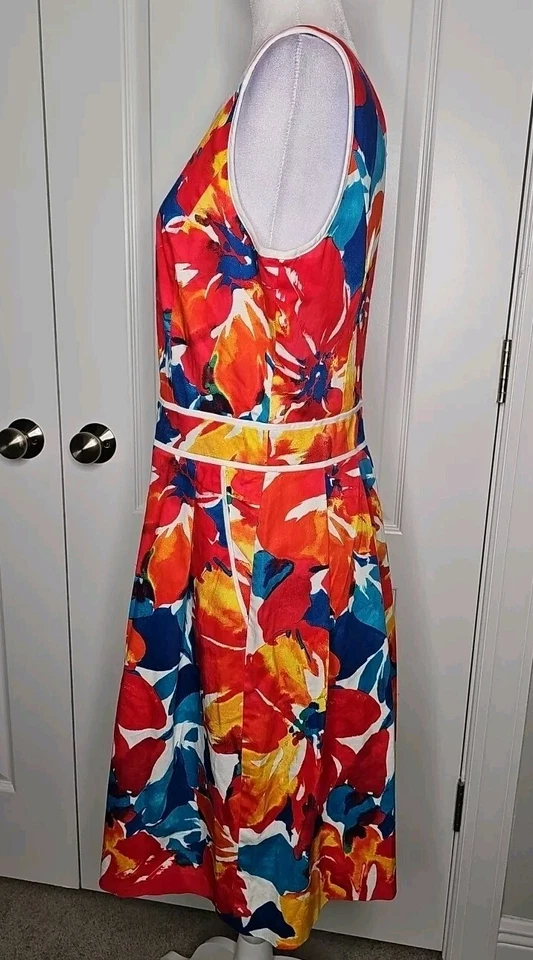 Vestido para mujer ELLEN TRACY calce y acampanado floral sin mangas talla mediana M Foto 3 de 4