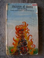 Anne McCaffrey - Decision at Doona (Doona #1) - 1969 - paperback