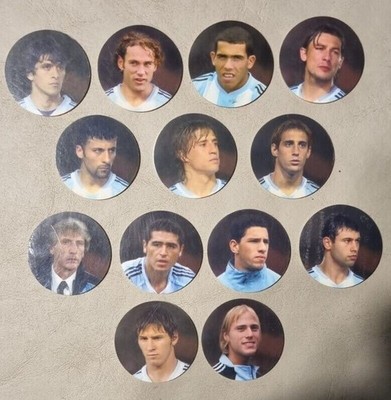 Lot 13 Messi, Samuel, Tevez Riquelme. Tazos Carrefour World Cup....
