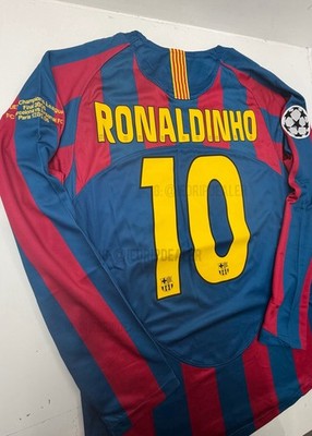 2006 Final Barcelona Home Retro Jersey Ronaldinho #10 Long Sleeve
