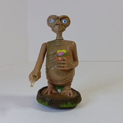 Vintage 2002 E.T. The Extra-Terrestrial 3.5'' Figure Cake Topper Movable Arm