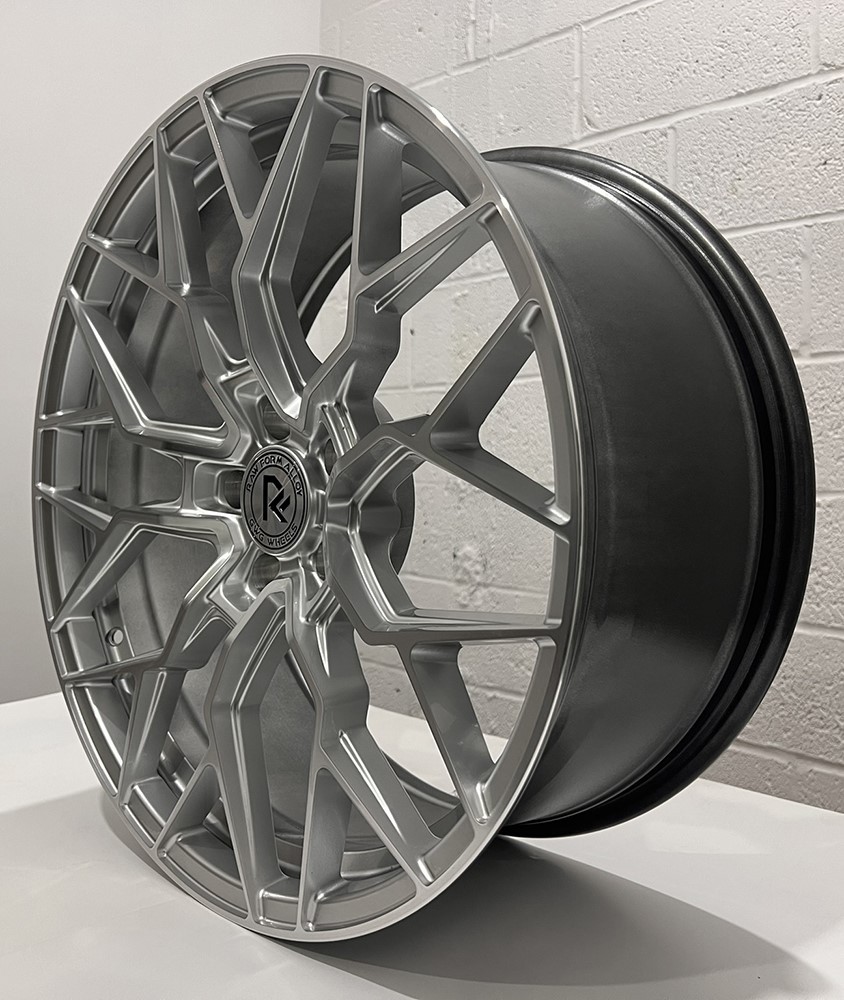 GWG RF3 20 inch Hyper Silver Rim fits Rolls-Royce Ghost 2010