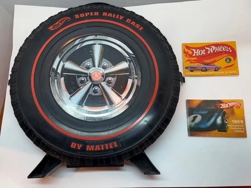 Hot Wheels Redline carrying case and 2 catalogs, 1967 & 1969