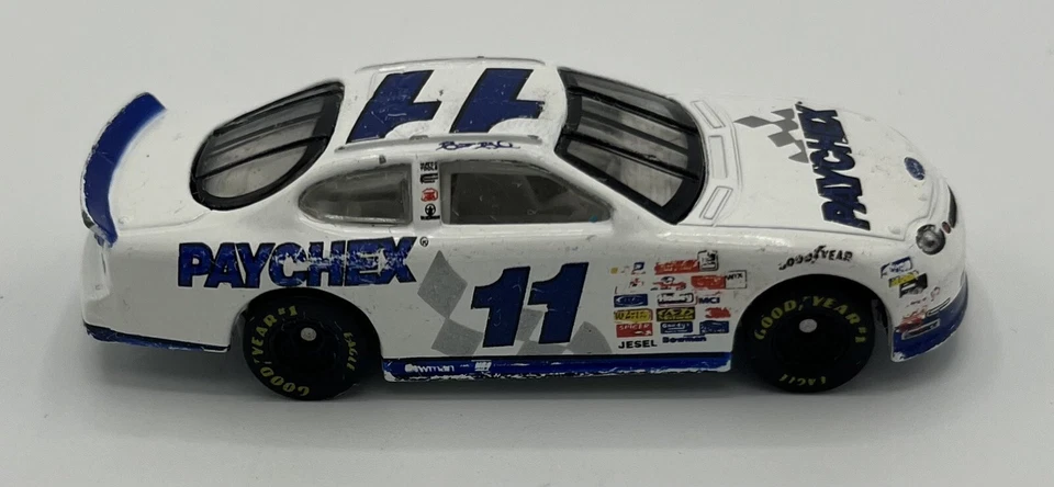 Hot Wheels NASCAR Brett Bodine Paychex #11 White 1:64 Diecast Car - RARE 1997 - Image 4 of 4