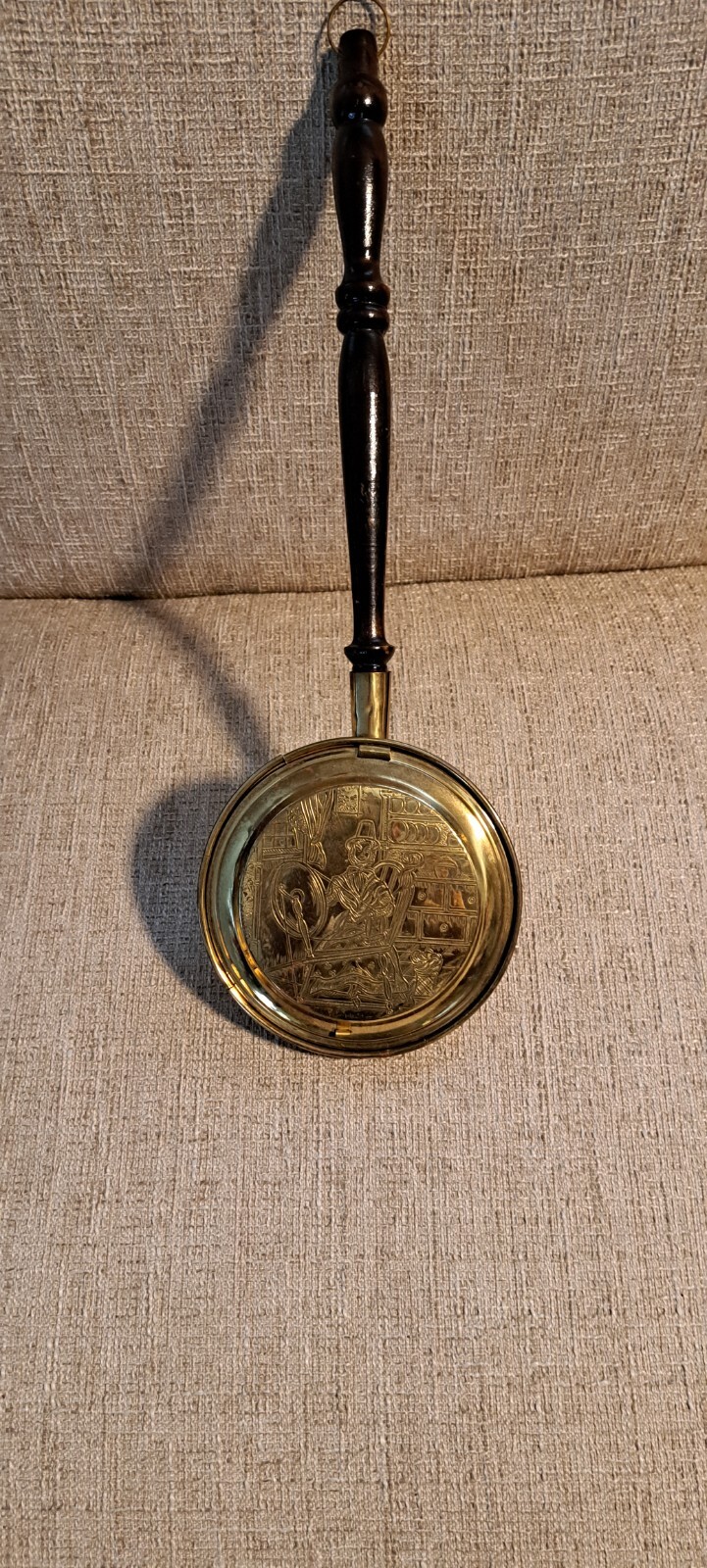 ANTIQUE Victorian Engraved Brass Bed pan Warmer 15 " H. Made In England