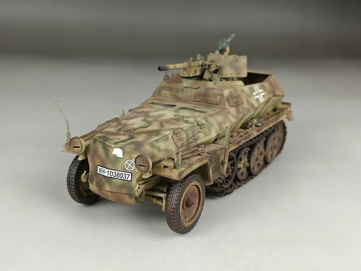 1/35 Built WWII German Sd.Kfz 250/10 3.7cm Pak 1/35 Built WWII German Sd.Kfz 250/10 3.7cm Pak